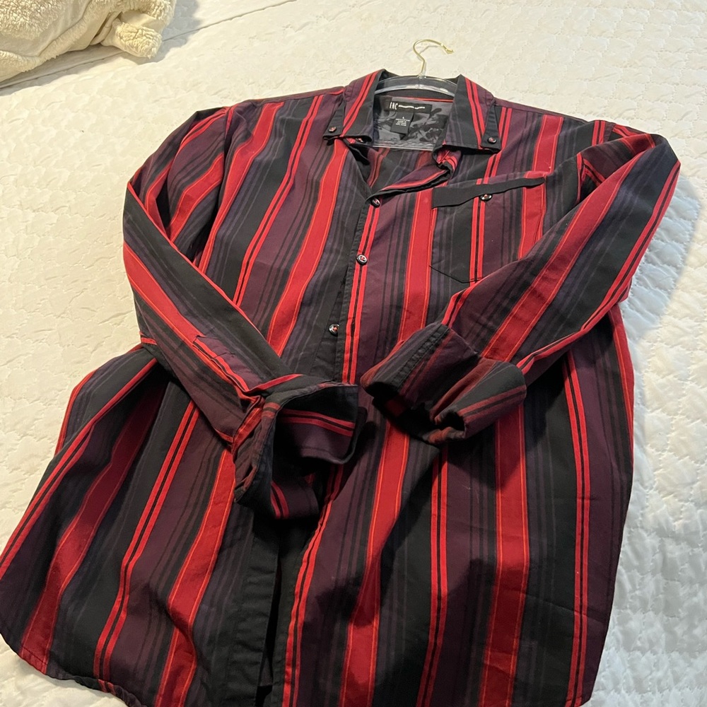 Shirt - Picture 3 of 5